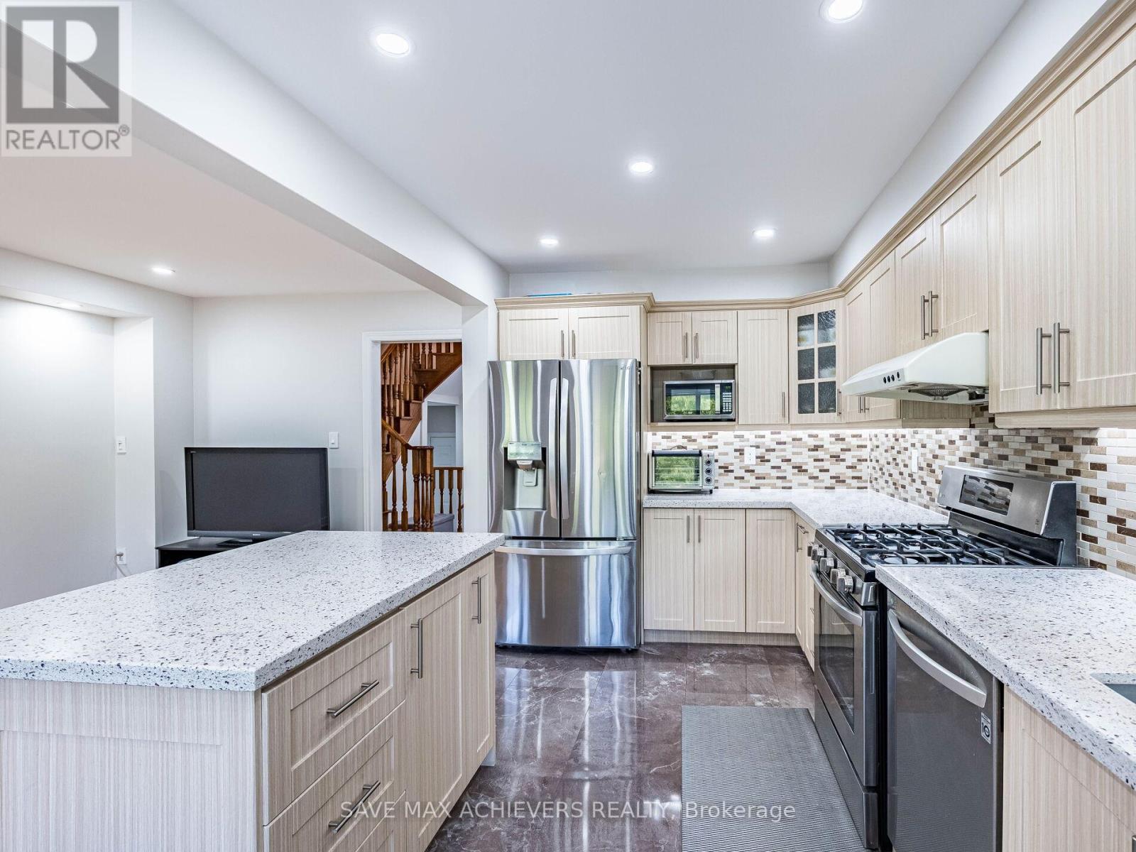 65 Eastview Gate, Brampton, Ontario  L6P 1N5 - Photo 16 - W12586364