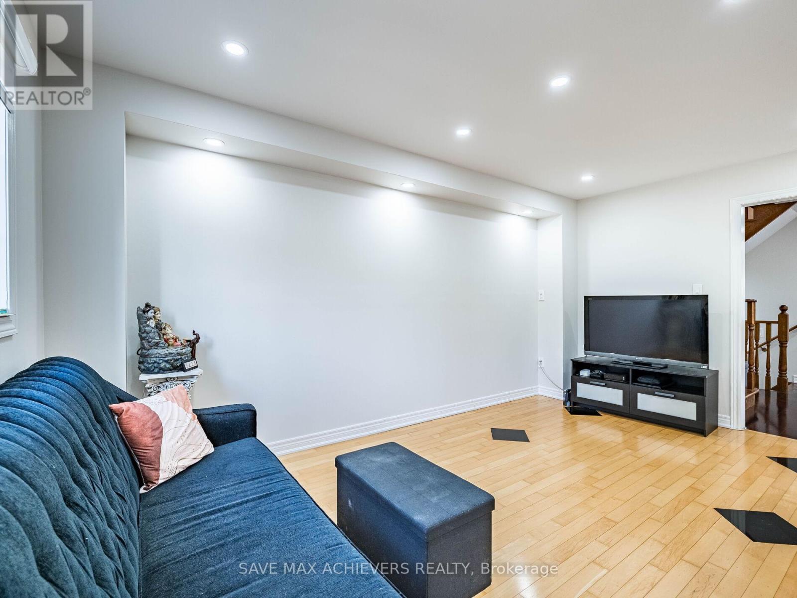 65 Eastview Gate, Brampton, Ontario  L6P 1N5 - Photo 17 - W12586364