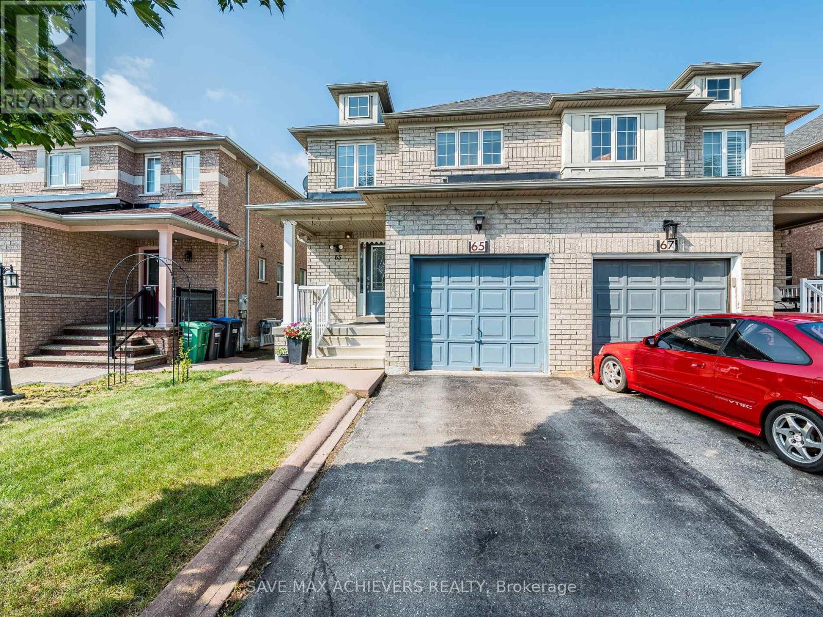 65 Eastview Gate, Brampton, Ontario  L6P 1N5 - Photo 2 - W12586364