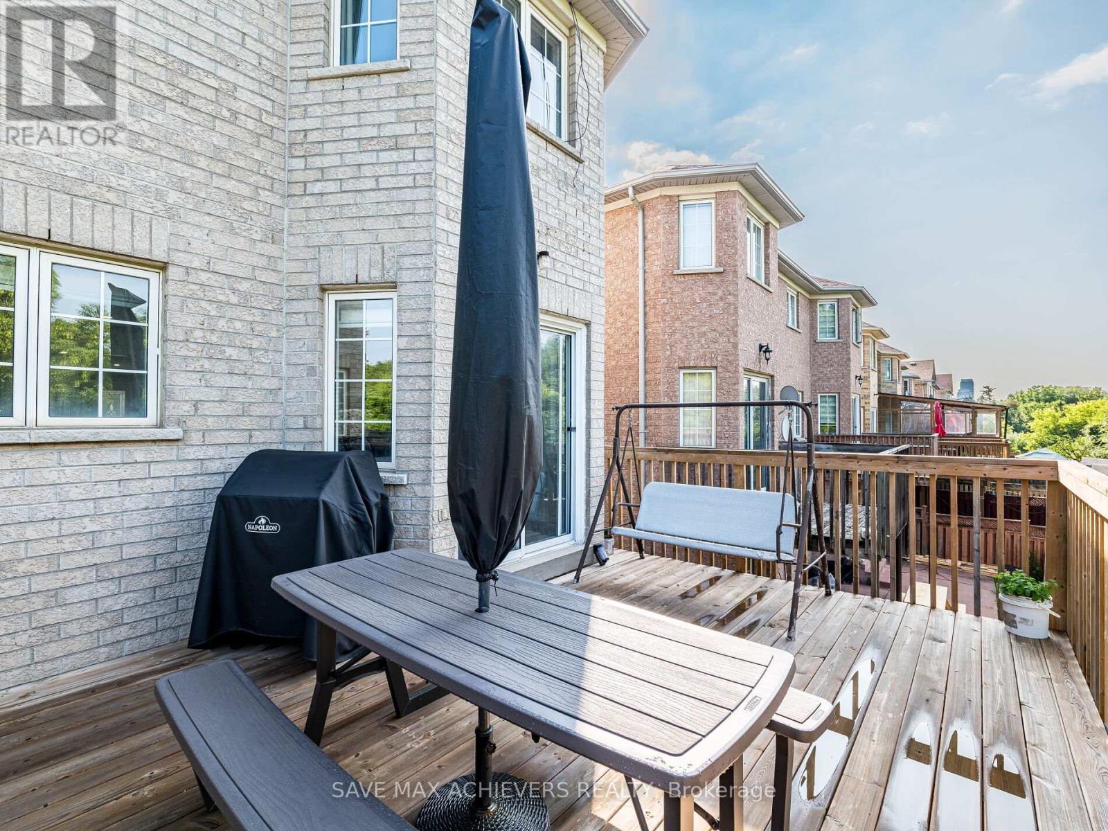 65 Eastview Gate, Brampton, Ontario  L6P 1N5 - Photo 38 - W12586364