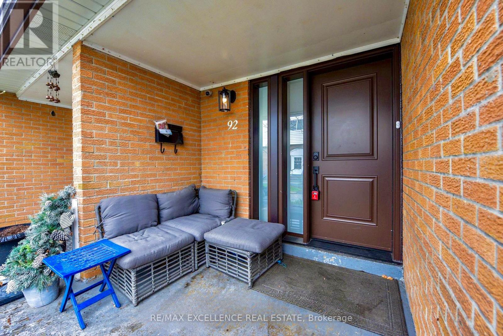 92 - 7500 Goreway Drive, Mississauga, Ontario  L4T 3C7 - Photo 2 - W12586372