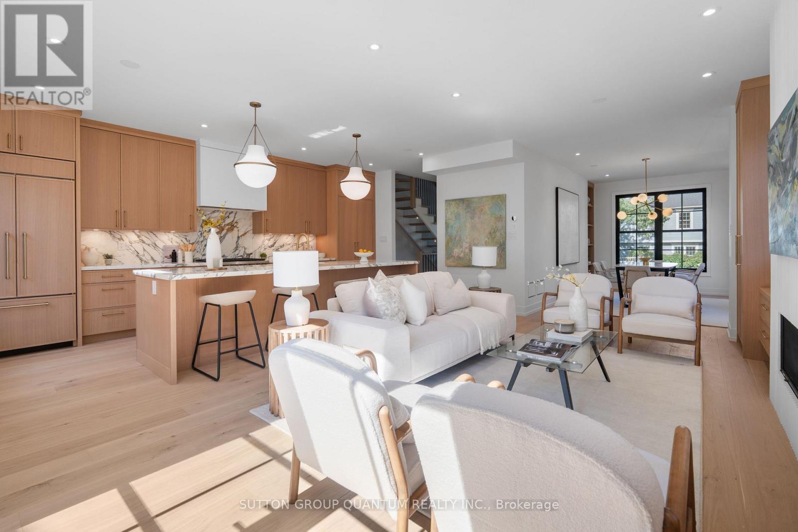 78 Trafalgar Road, Oakville, Ontario  L6J 2S7 - Photo 12 - W12586380