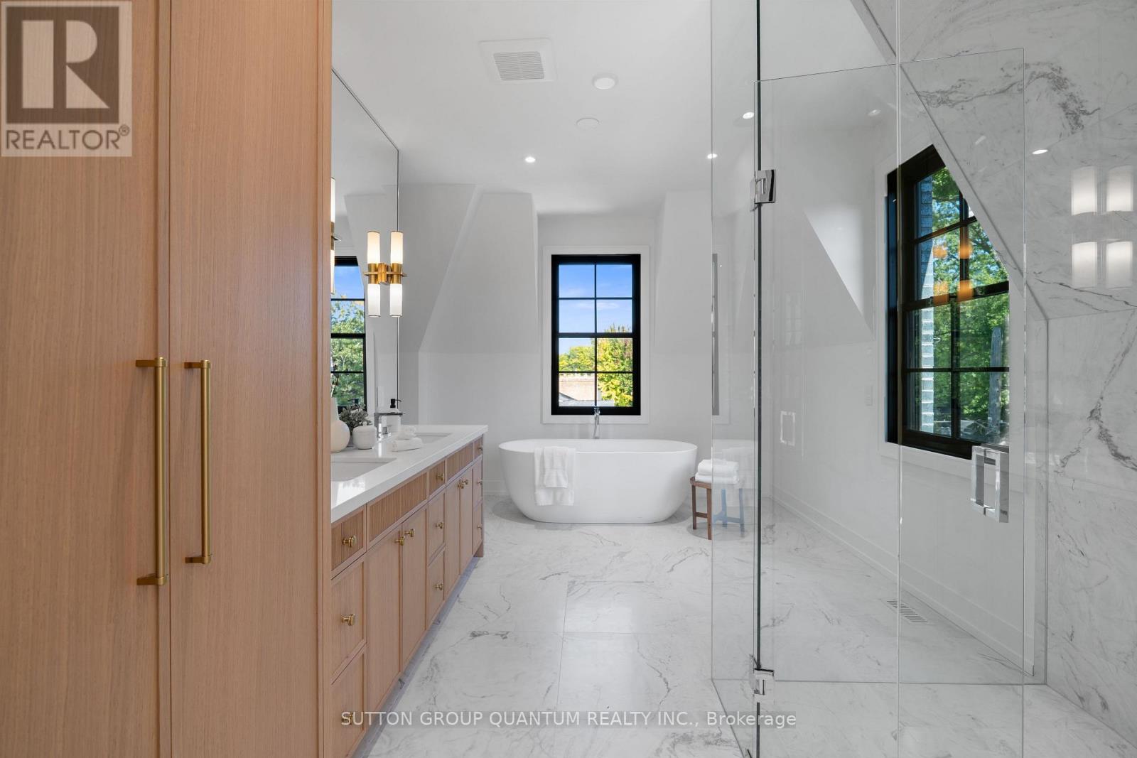 78 Trafalgar Road, Oakville, Ontario  L6J 2S7 - Photo 26 - W12586380