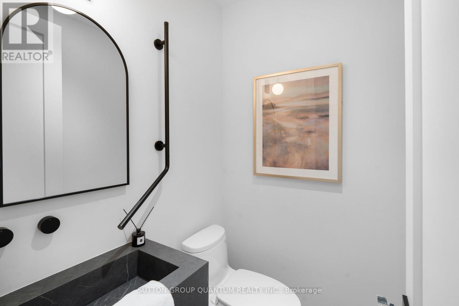 78 Trafalgar Road, Oakville, Ontario  L6J 2S7 - Photo 7 - W12586380