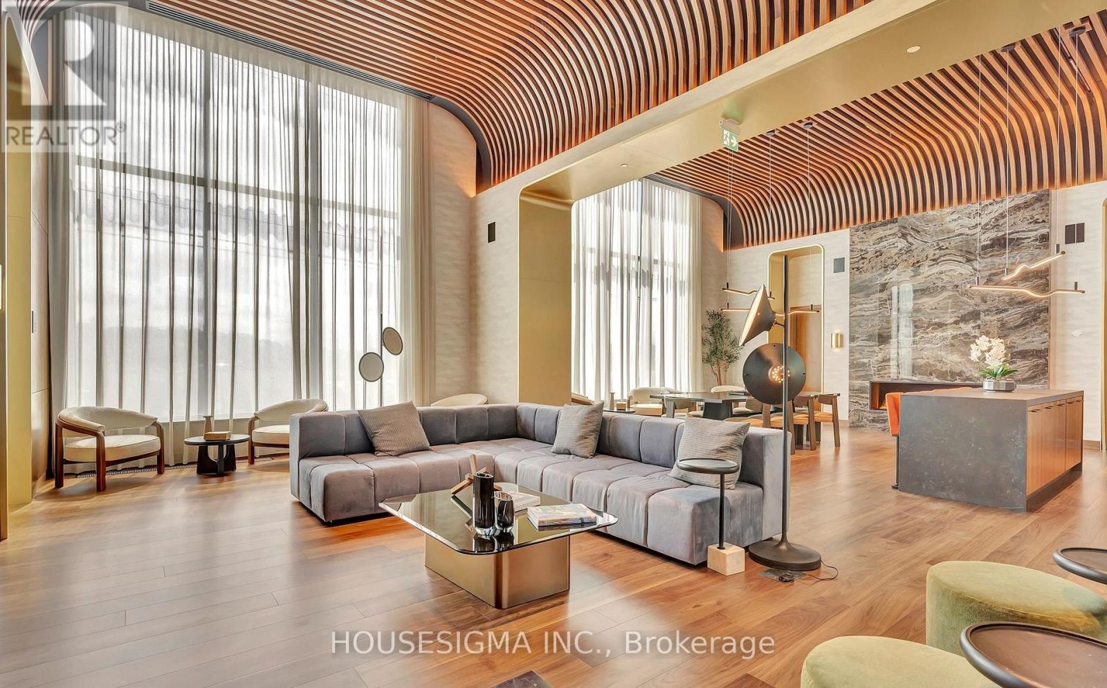 1702 - 3240 William Coltson Avenue, Oakville, Ontario  L6H 8C8 - Photo 3 - W12537958