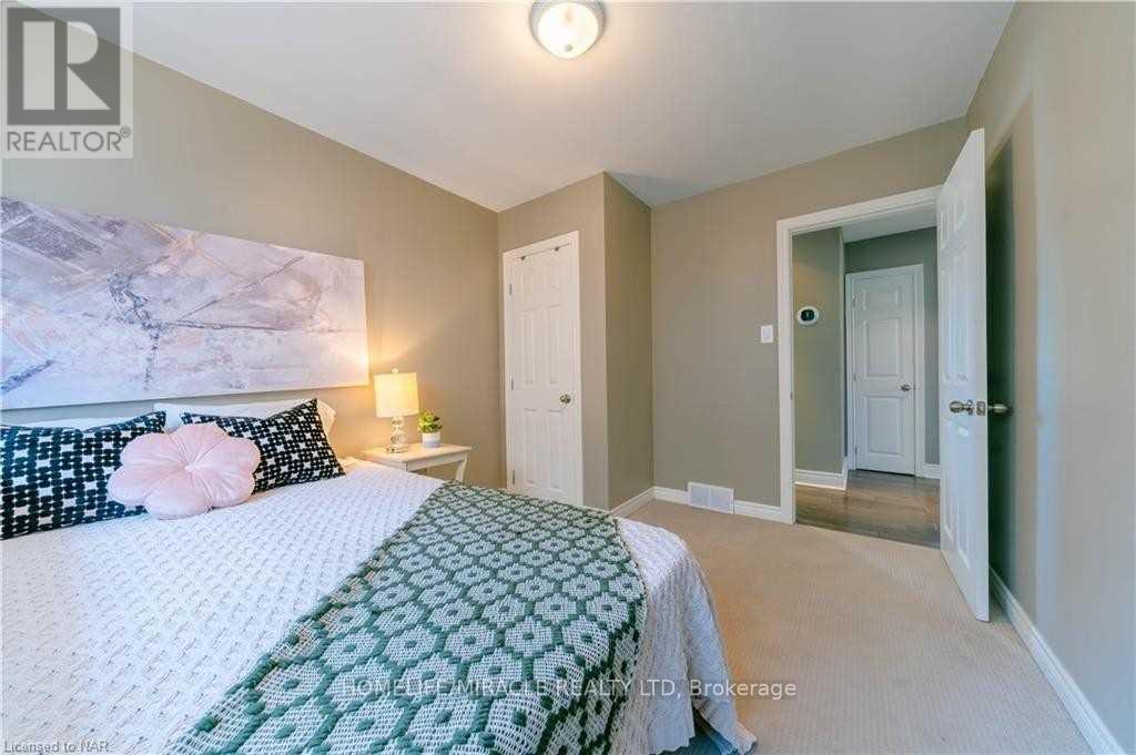 #main - 2256 Stanley Avenue, Niagara Falls, Ontario  L2J 0C8 - Photo 10 - X12586392