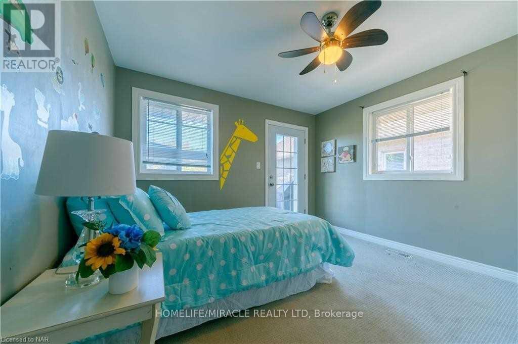 #main - 2256 Stanley Avenue, Niagara Falls, Ontario  L2J 0C8 - Photo 12 - X12586392