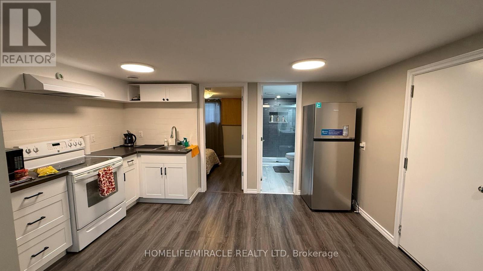 Bsmt - 2256 Stanley Avenue, Niagara Falls, Ontario  L2J 0C8 - Photo 5 - X12586394