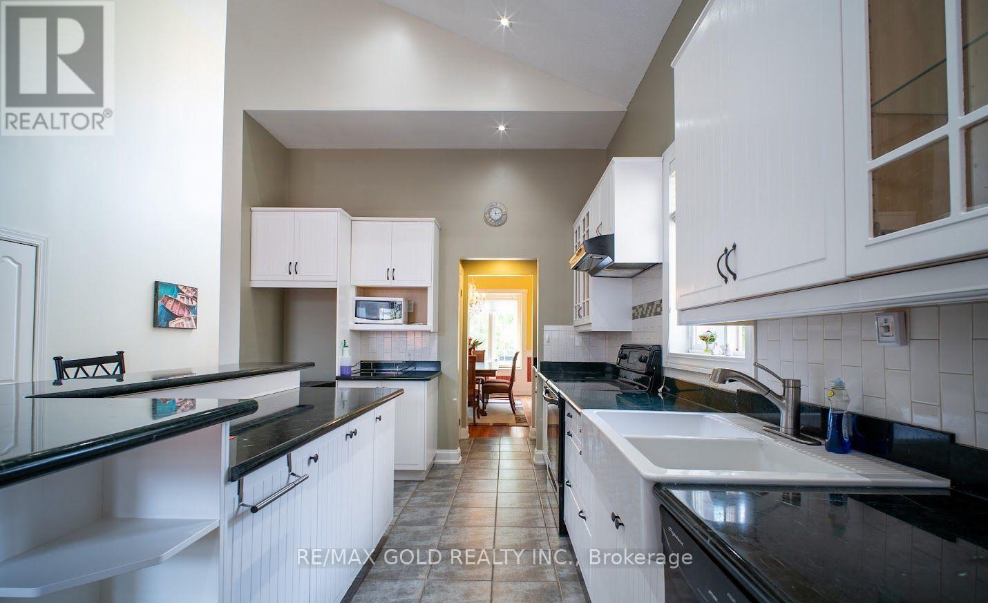 8905 Mcgarry Drive, Niagara Falls, Ontario  L2H 3P1 - Photo 14 - X12586400