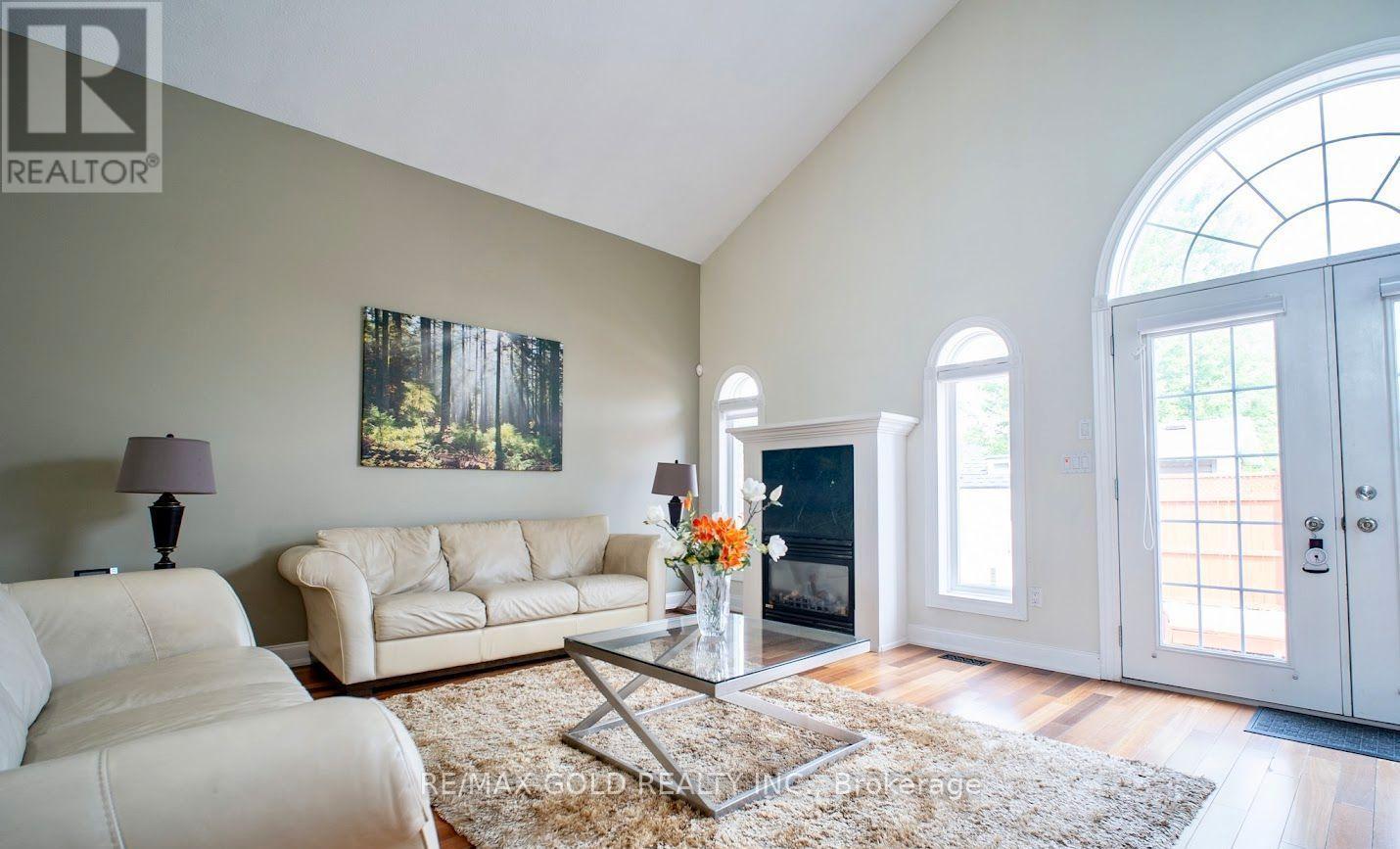 8905 Mcgarry Drive, Niagara Falls, Ontario  L2H 3P1 - Photo 7 - X12586400