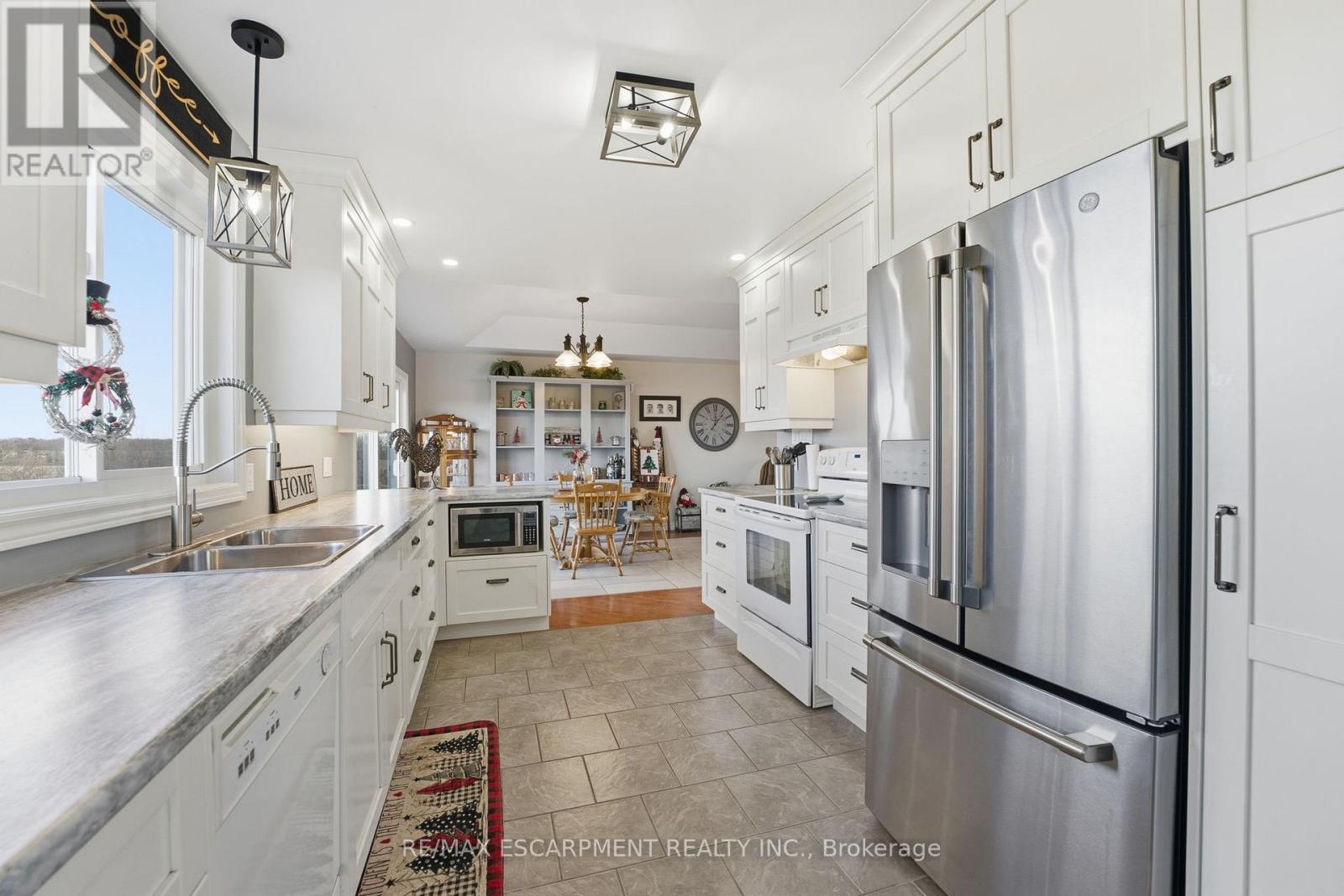 9071 North Chippawa Road, West Lincoln, Ontario  L0R 2A0 - Photo 17 - X12586410