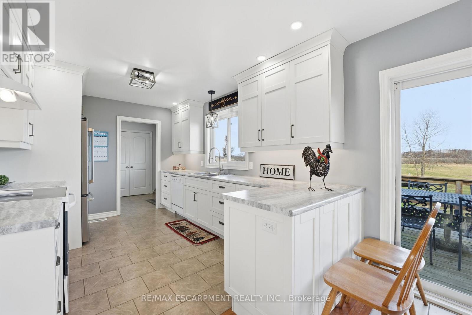 9071 North Chippawa Road, West Lincoln, Ontario  L0R 2A0 - Photo 18 - X12586410