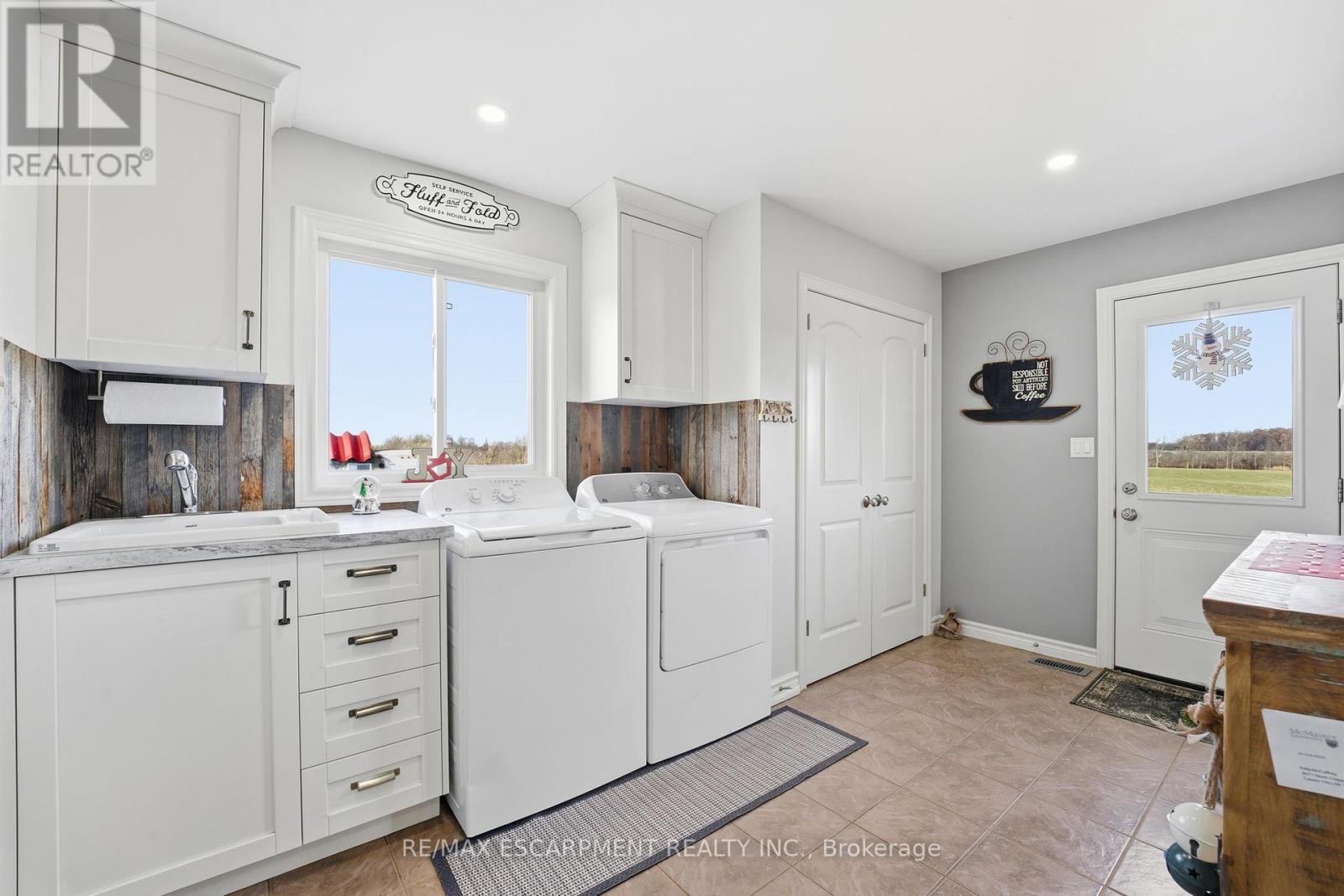 9071 North Chippawa Road, West Lincoln, Ontario  L0R 2A0 - Photo 21 - X12586410