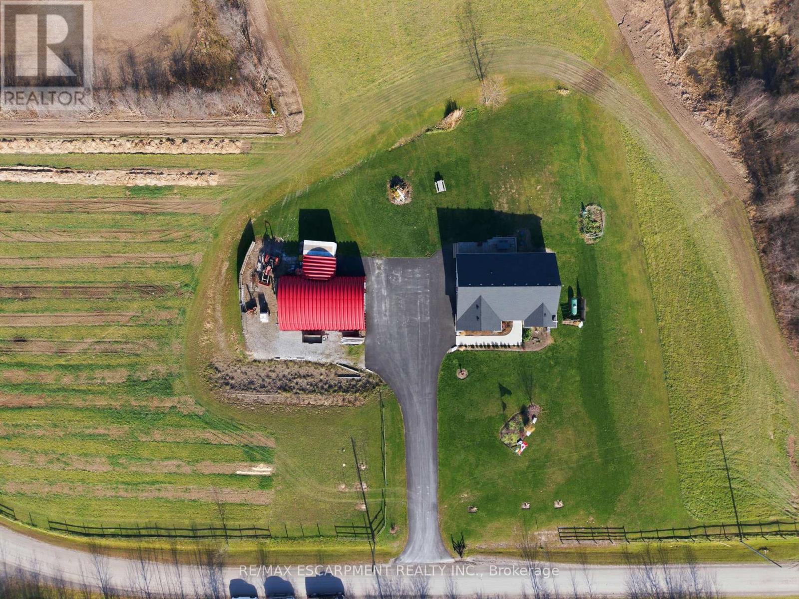 9071 North Chippawa Road, West Lincoln, Ontario  L0R 2A0 - Photo 5 - X12586410