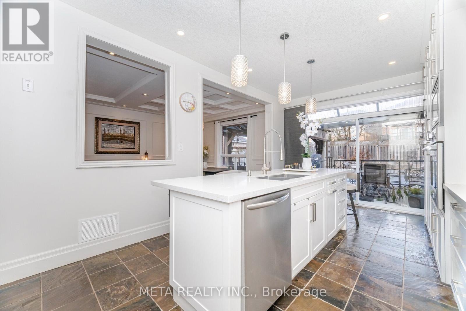 4 Popham Drive, Guelph, Ontario  N1E 0B7 - Photo 19 - X12586468