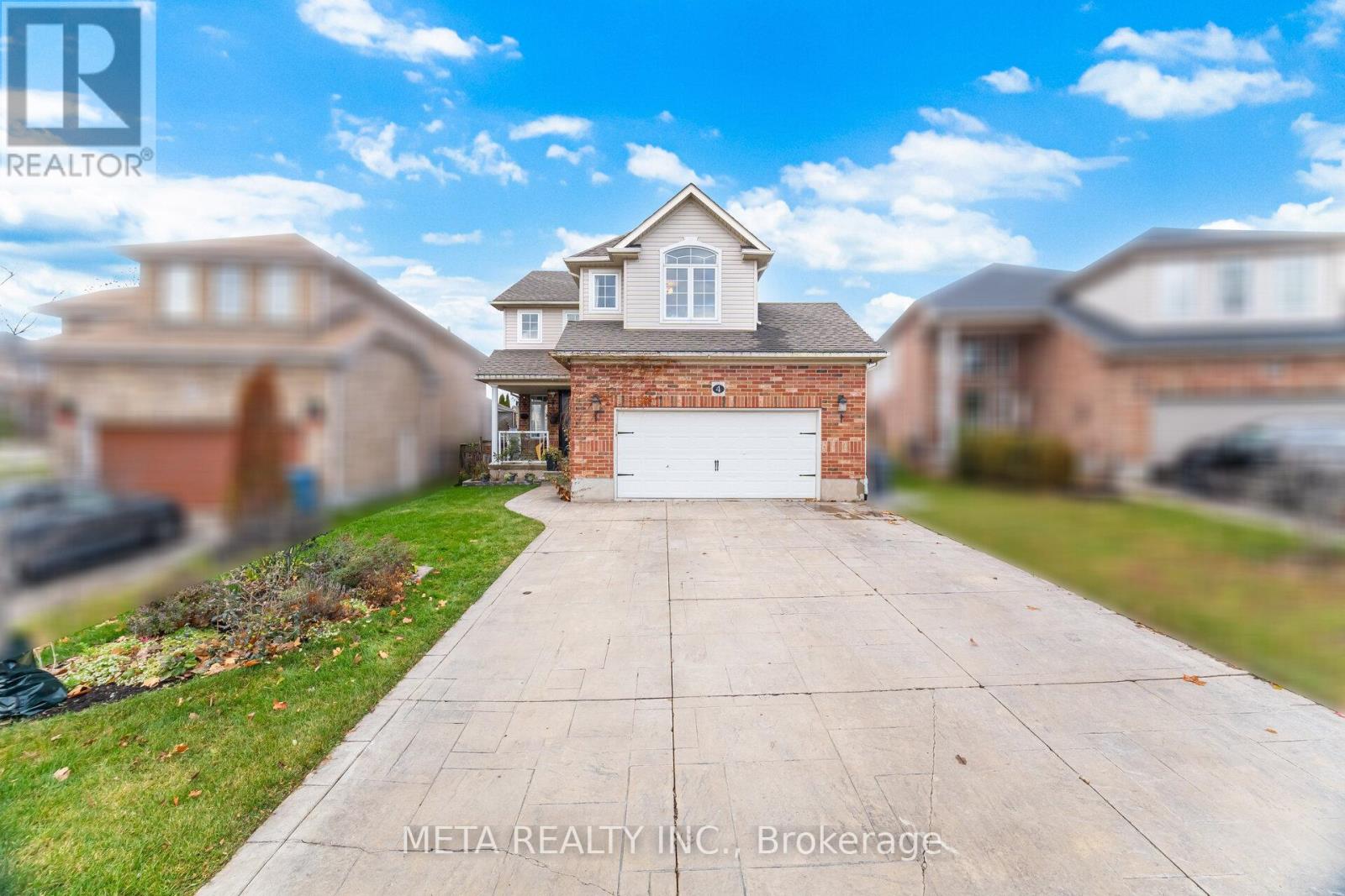 4 Popham Drive, Guelph, Ontario  N1E 0B7 - Photo 2 - X12586468