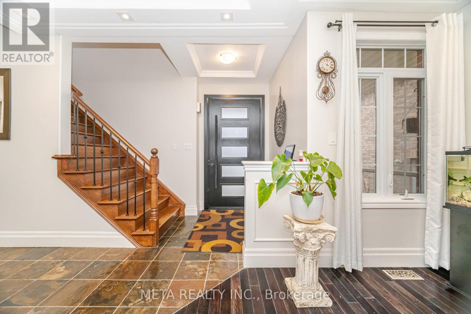 4 Popham Drive, Guelph, Ontario  N1E 0B7 - Photo 4 - X12586468