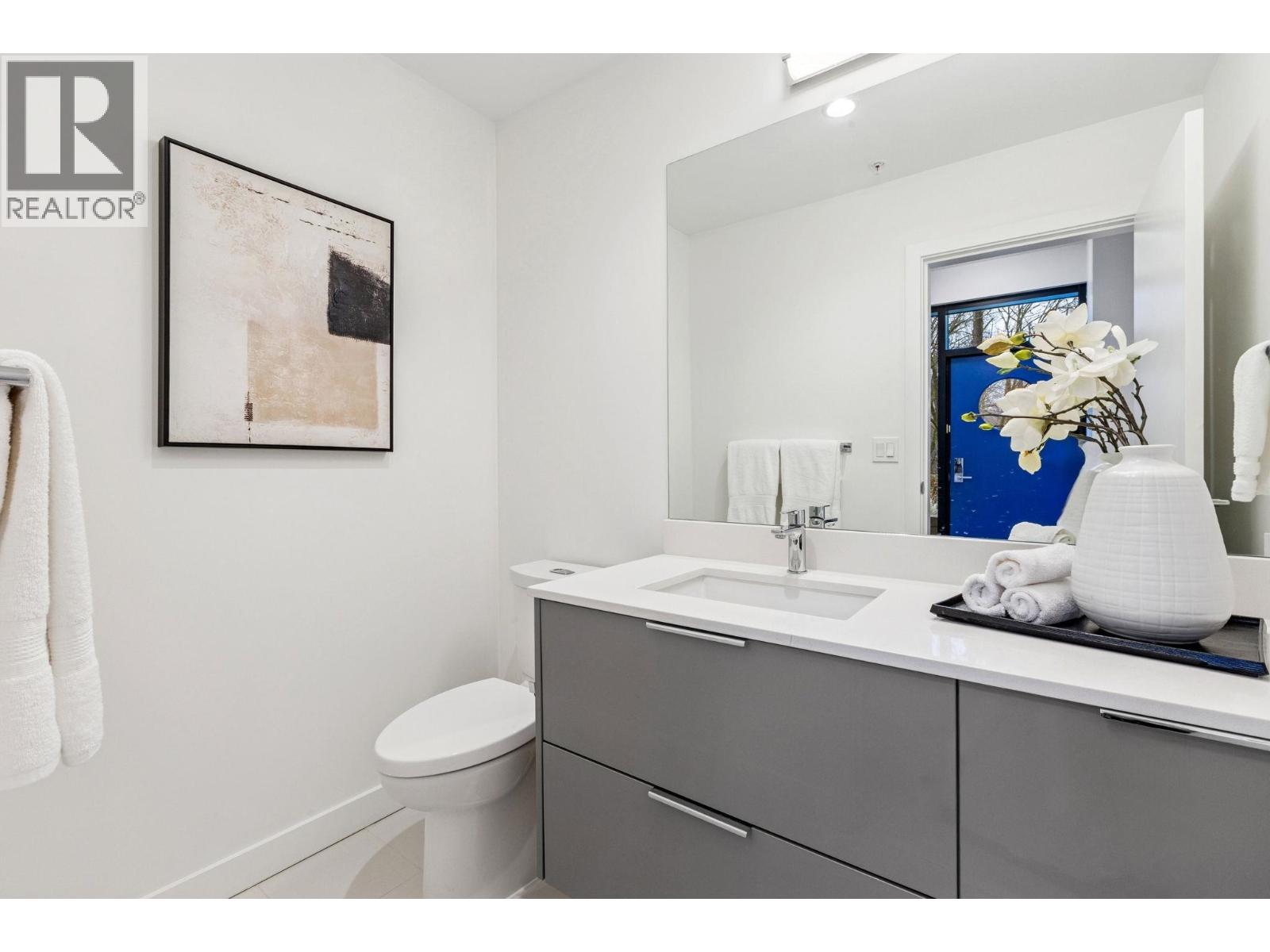 Th1431 Hunter Street, North Vancouver, British Columbia  V7J 1H3 - Photo 17 - R3070913