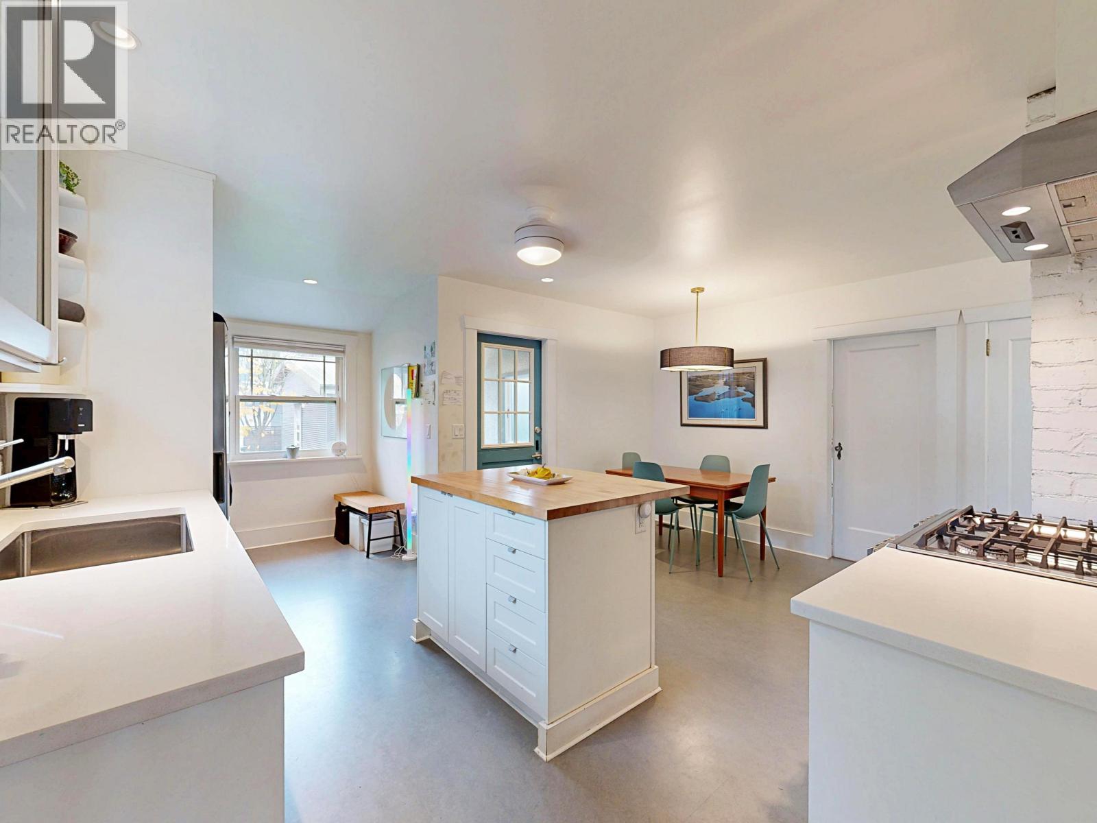 2640 Mcgill Street, Vancouver, British Columbia  V5K 1H3 - Photo 1 - R3070919