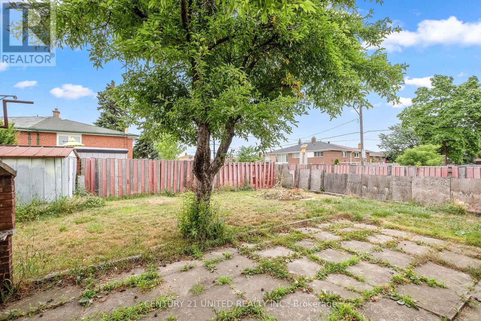 84 Goldsboro Road, Toronto, Ontario  M9L 1A7 - Photo 43 - W12478640