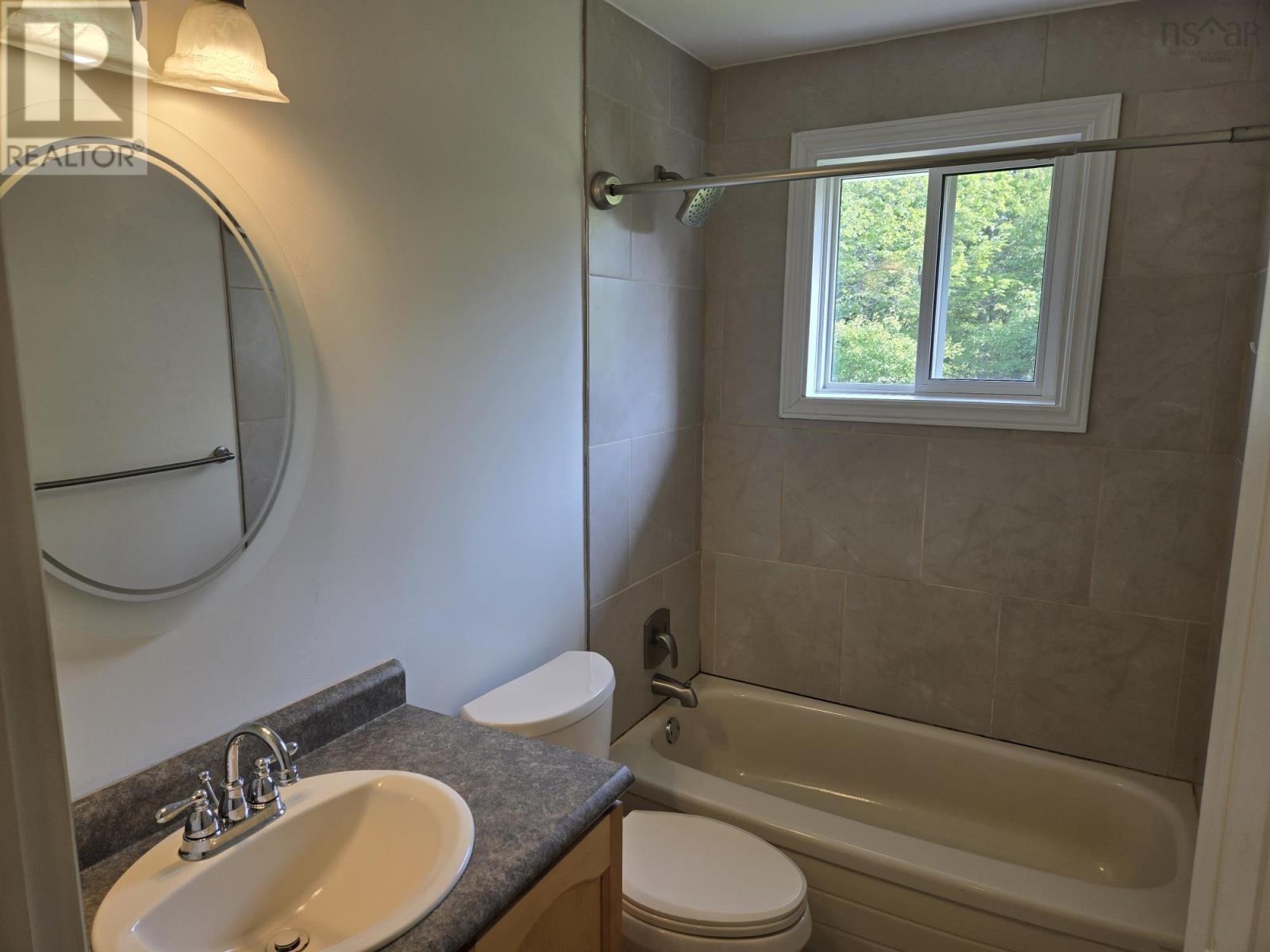 8 Sherwood Street, Colby, Nova Scotia  B2W 6E7 - Photo 9 - 202528092