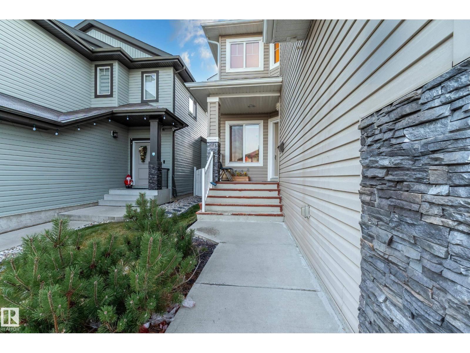 3235 16 Av Nw, Edmonton, Alberta  T6T 0T8 - Photo 2 - E4467009