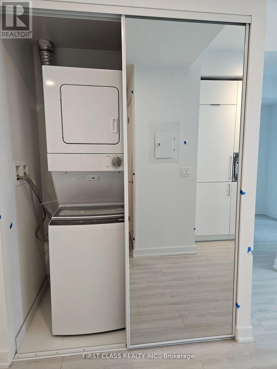 2513 - 230 Simcoe Street, Toronto, Ontario  M5T 1T4 - Photo 3 - C12586540