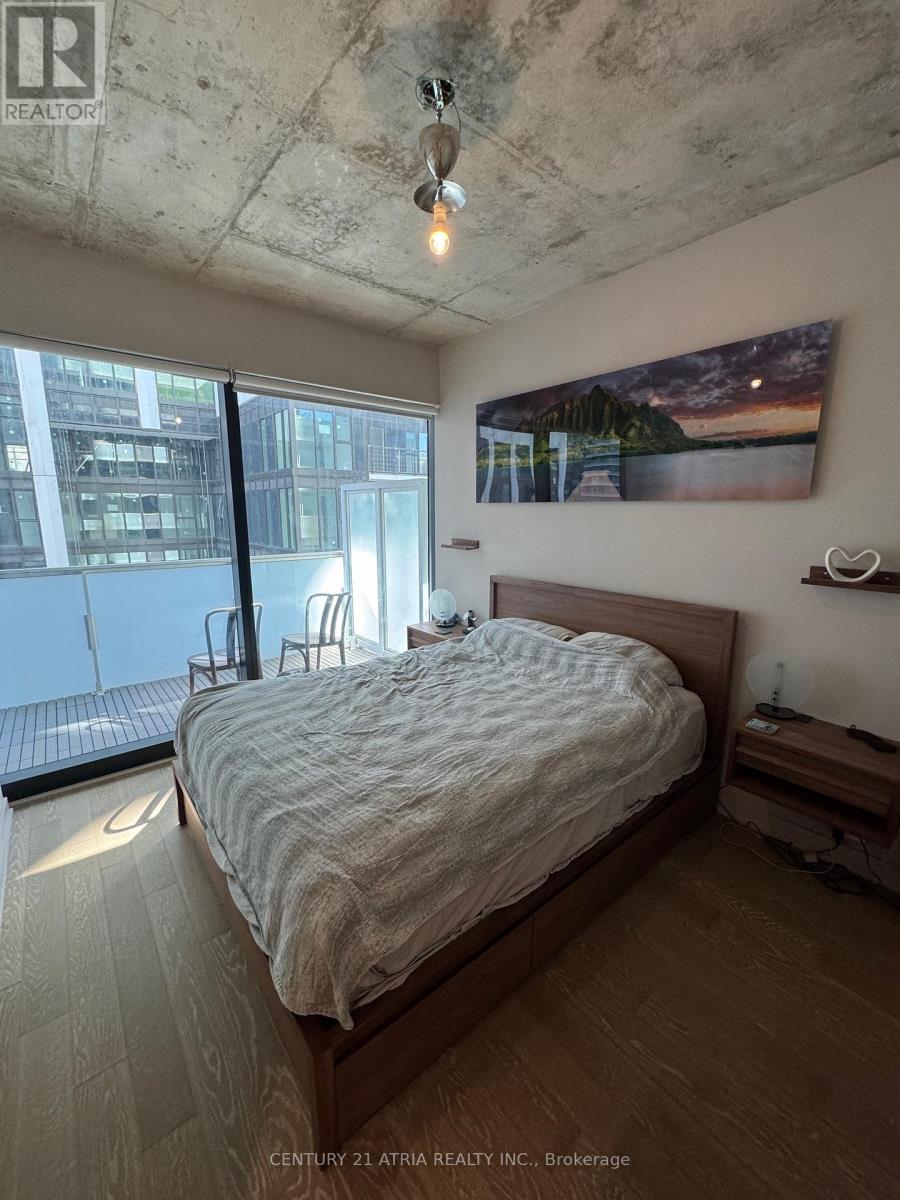 1007 - 11 Charlotte Street, Toronto, Ontario  M5V 0M6 - Photo 2 - C12586558