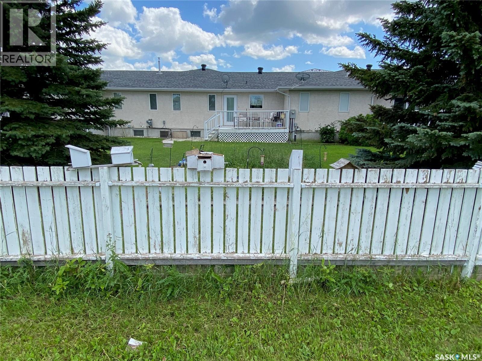 76 Russell Drive, Yorkton, Saskatchewan  S3N 3W2 - Photo 35 - SK024903