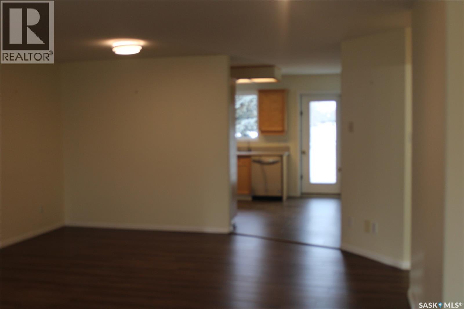 76 Russell Drive, Yorkton, Saskatchewan  S3N 3W2 - Photo 6 - SK024903