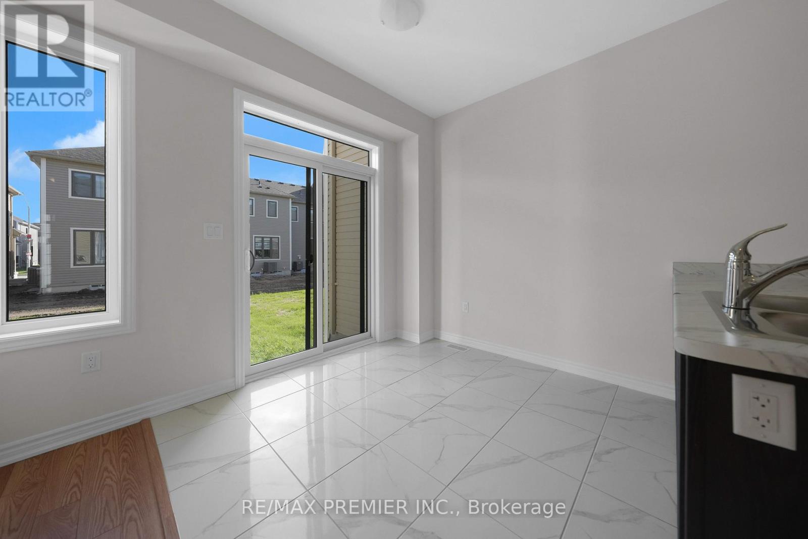 16 Prudhoe Terrace, Barrie, Ontario  L9S 2Z8 - Photo 20 - S12586520