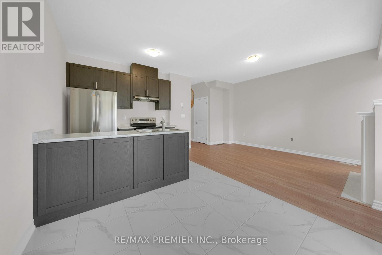 16 Prudhoe Terrace, Barrie, Ontario  L9S 2Z8 - Photo 22 - S12586520