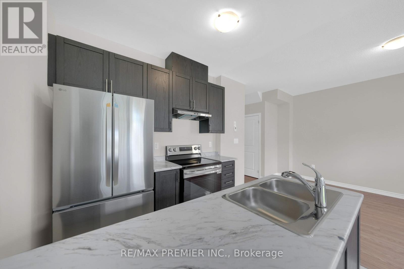 16 Prudhoe Terrace, Barrie, Ontario  L9S 2Z8 - Photo 23 - S12586520