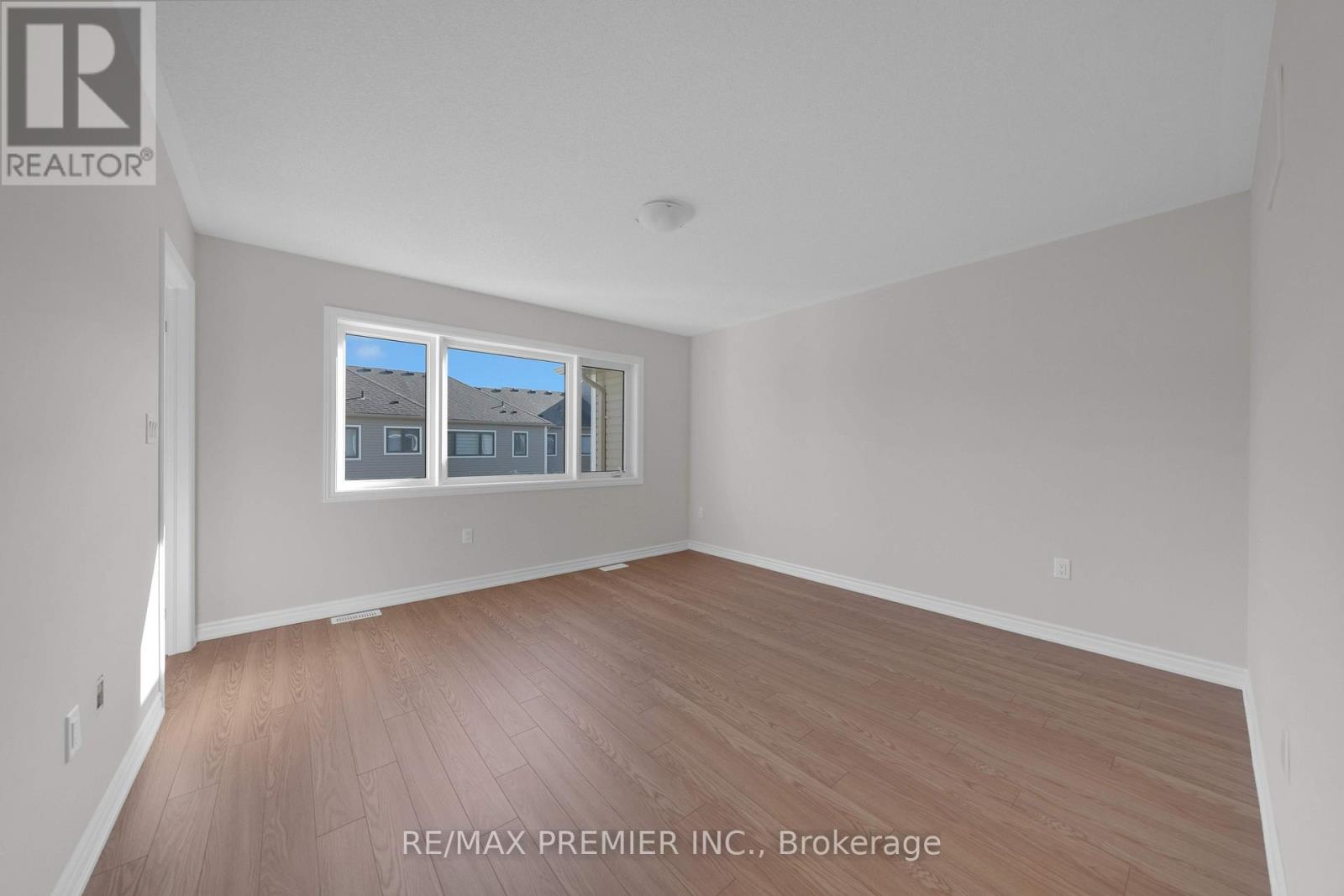 16 Prudhoe Terrace, Barrie, Ontario  L9S 2Z8 - Photo 25 - S12586520