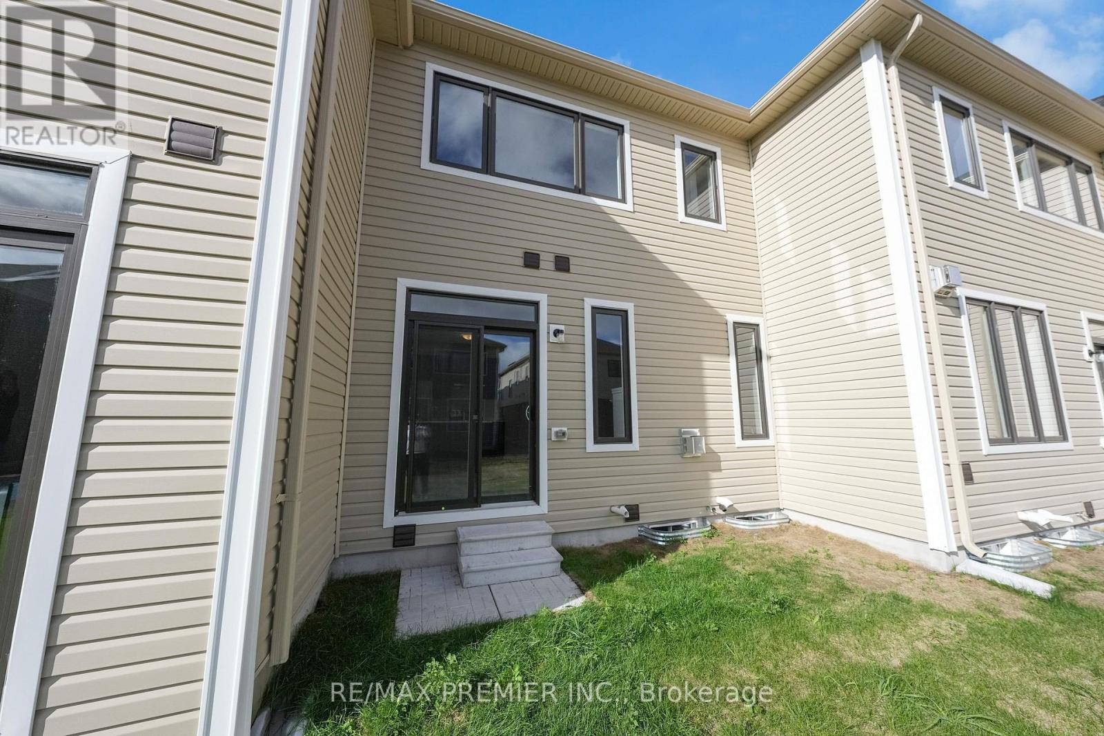 16 Prudhoe Terrace, Barrie, Ontario  L9S 2Z8 - Photo 44 - S12586520