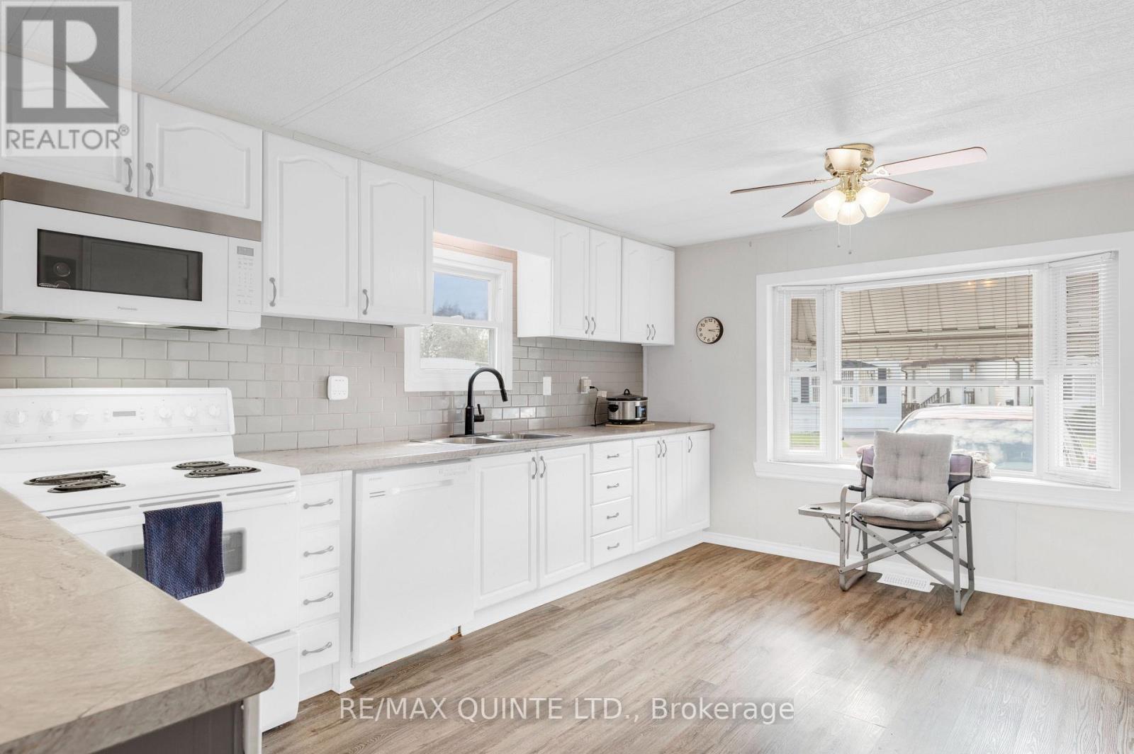 44 - 311 Dundas Street, Quinte West, Ontario  K8V 1M1 - Photo 4 - X12586672