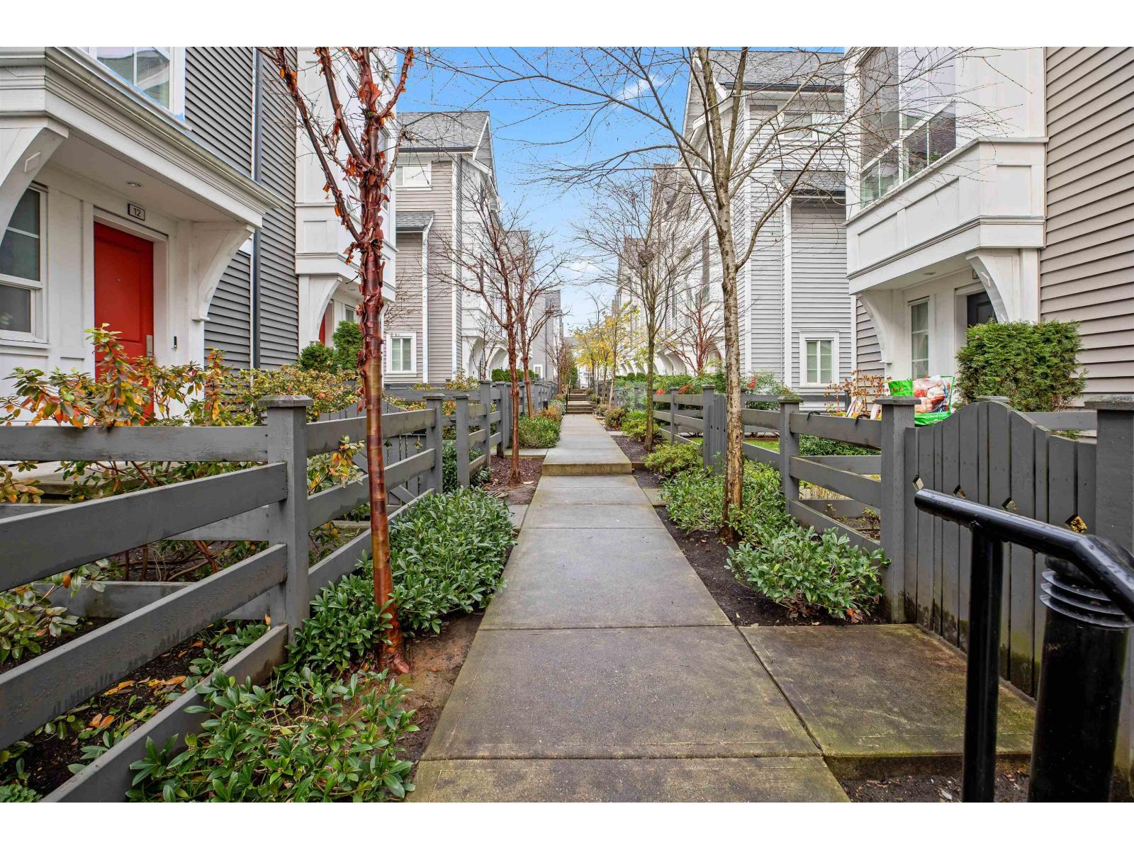 11 2838 Livingstone Avenue, Abbotsford, British Columbia  V2T 0J1 - Photo 2 - R3070550