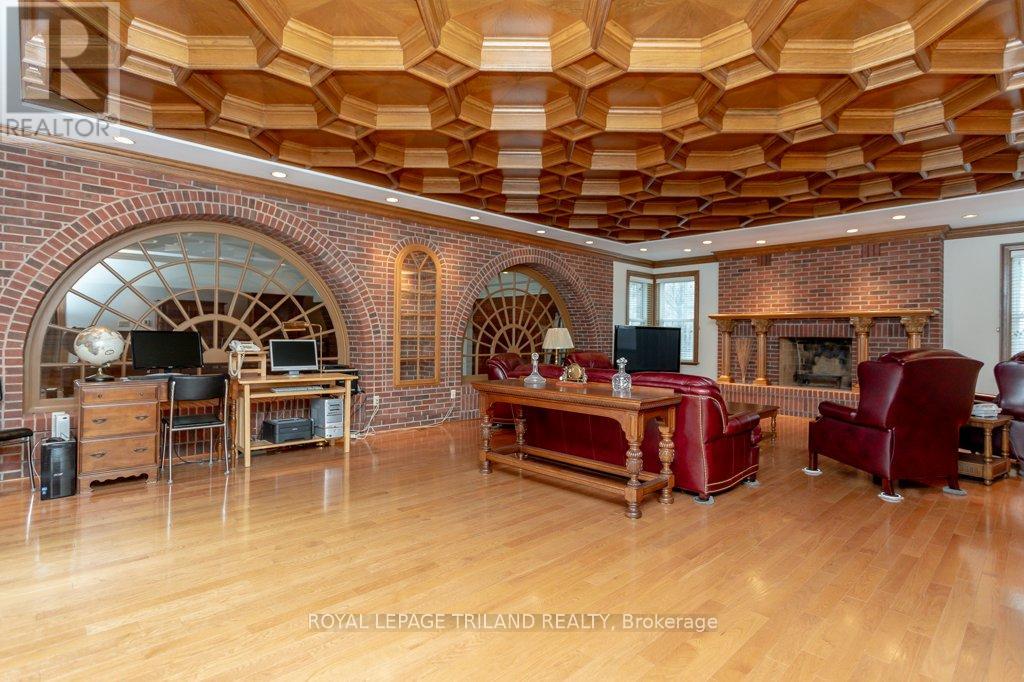 2643 Old Victoria Road, London South, Ontario  N6M 1B8 - Photo 22 - X12586654