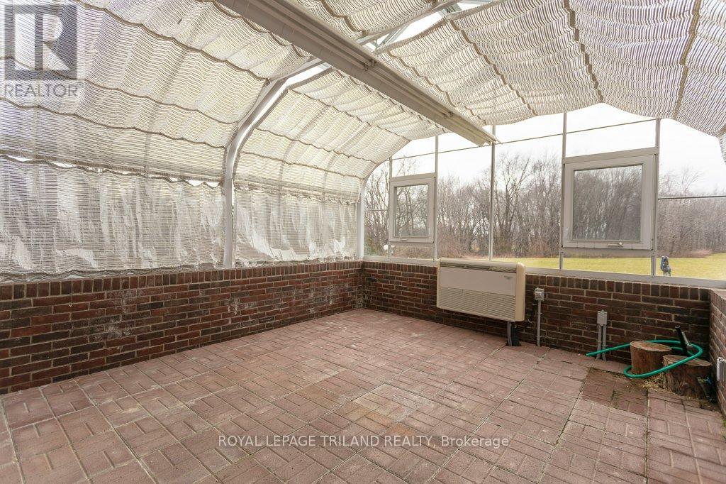 2643 Old Victoria Road, London South, Ontario  N6M 1B8 - Photo 37 - X12586654