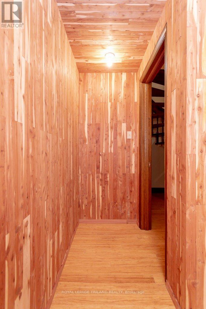 2643 Old Victoria Road, London South, Ontario  N6M 1B8 - Photo 40 - X12586654