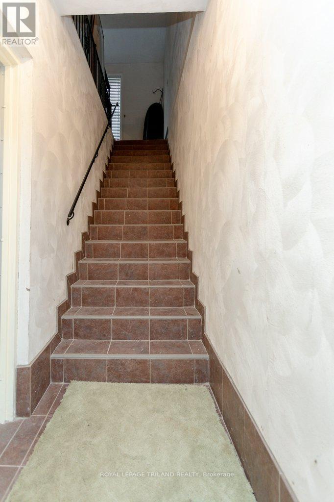 2643 Old Victoria Road, London South, Ontario  N6M 1B8 - Photo 41 - X12586654