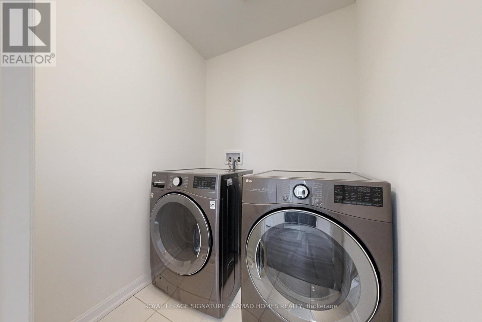 3 - 98 Huguenot Road, Oakville, Ontario  L6H 0X3 - Photo 27 - W12583606