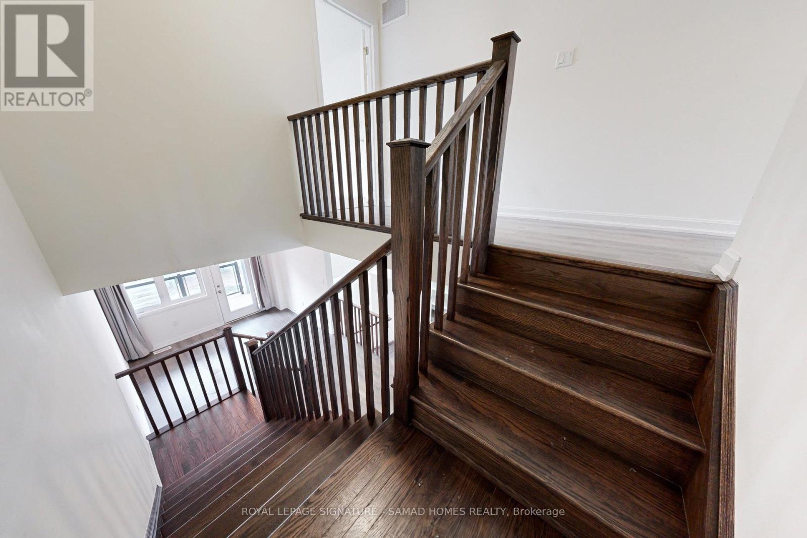 3 - 98 Huguenot Road, Oakville, Ontario  L6H 0X3 - Photo 20 - W12583606