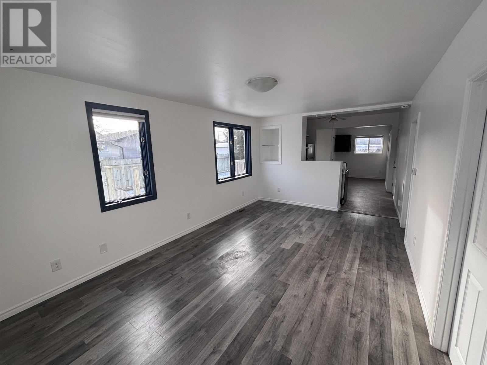 1343 Broadmore Ave, Thunder Bay, Ontario  P7E 2Y8 - Photo 4 - TB253579