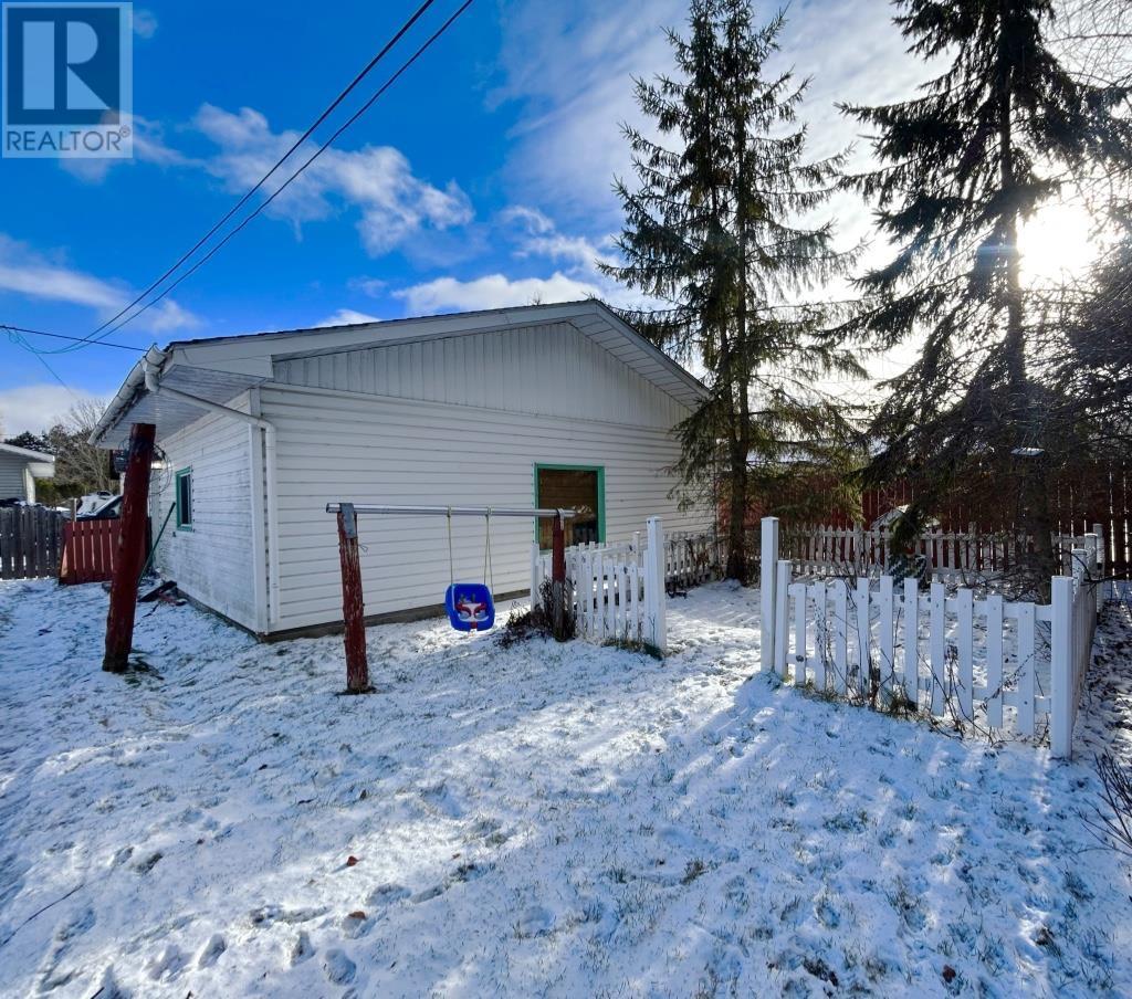 916-918 Victoria Avenue N, Fort Frances, Ontario  P9A 2E5 - Photo 28 - TB253576