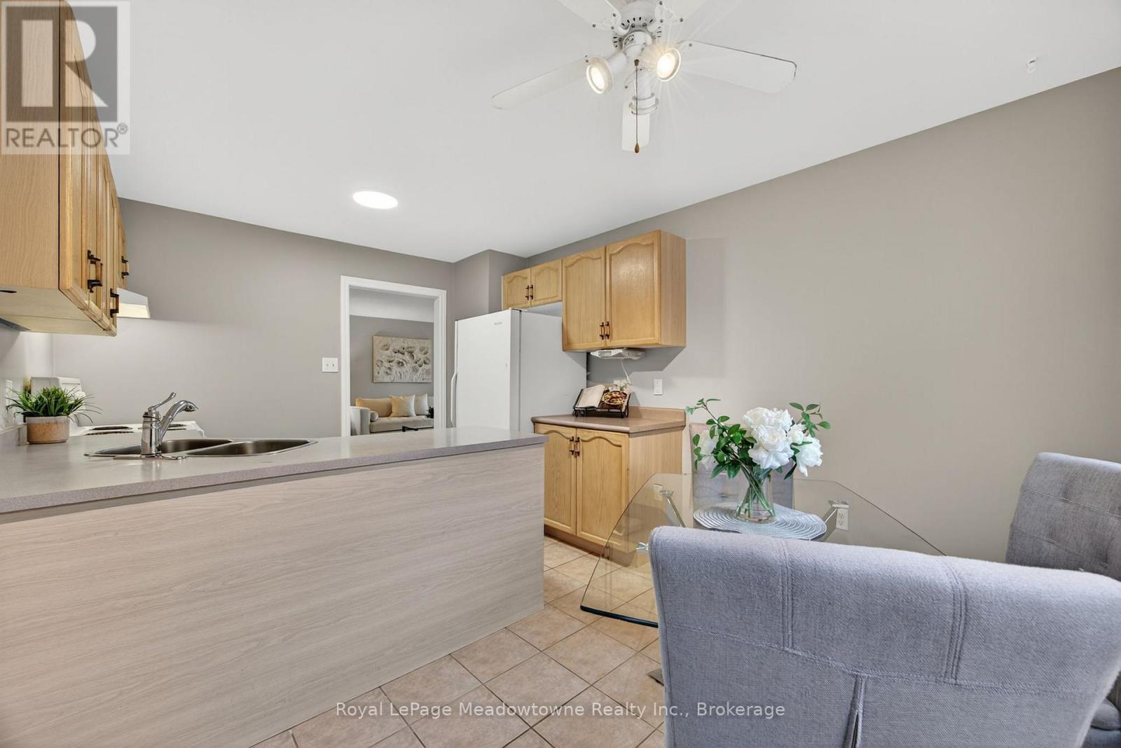 1 Draper Crescent, Barrie, Ontario  L4N 8B1 - Photo 23 - S12586688