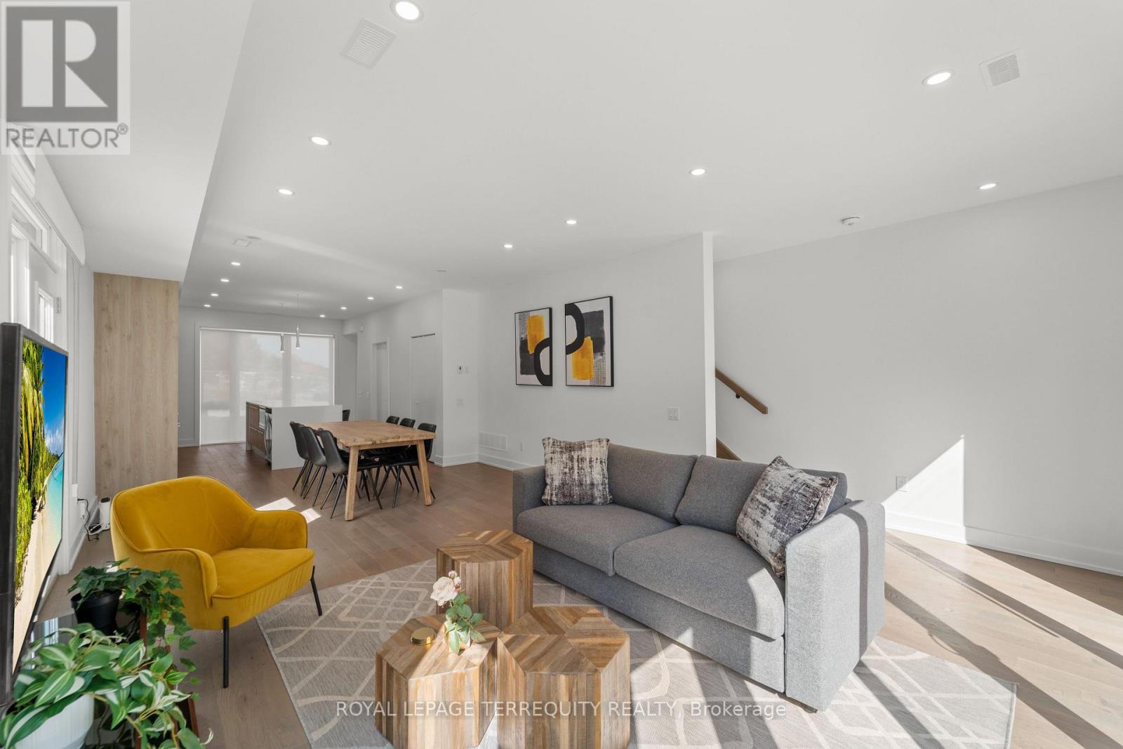 43 Rockmount Crescent, Gravenhurst, Ontario  P1P 0A6 - Photo 10 - X12586506