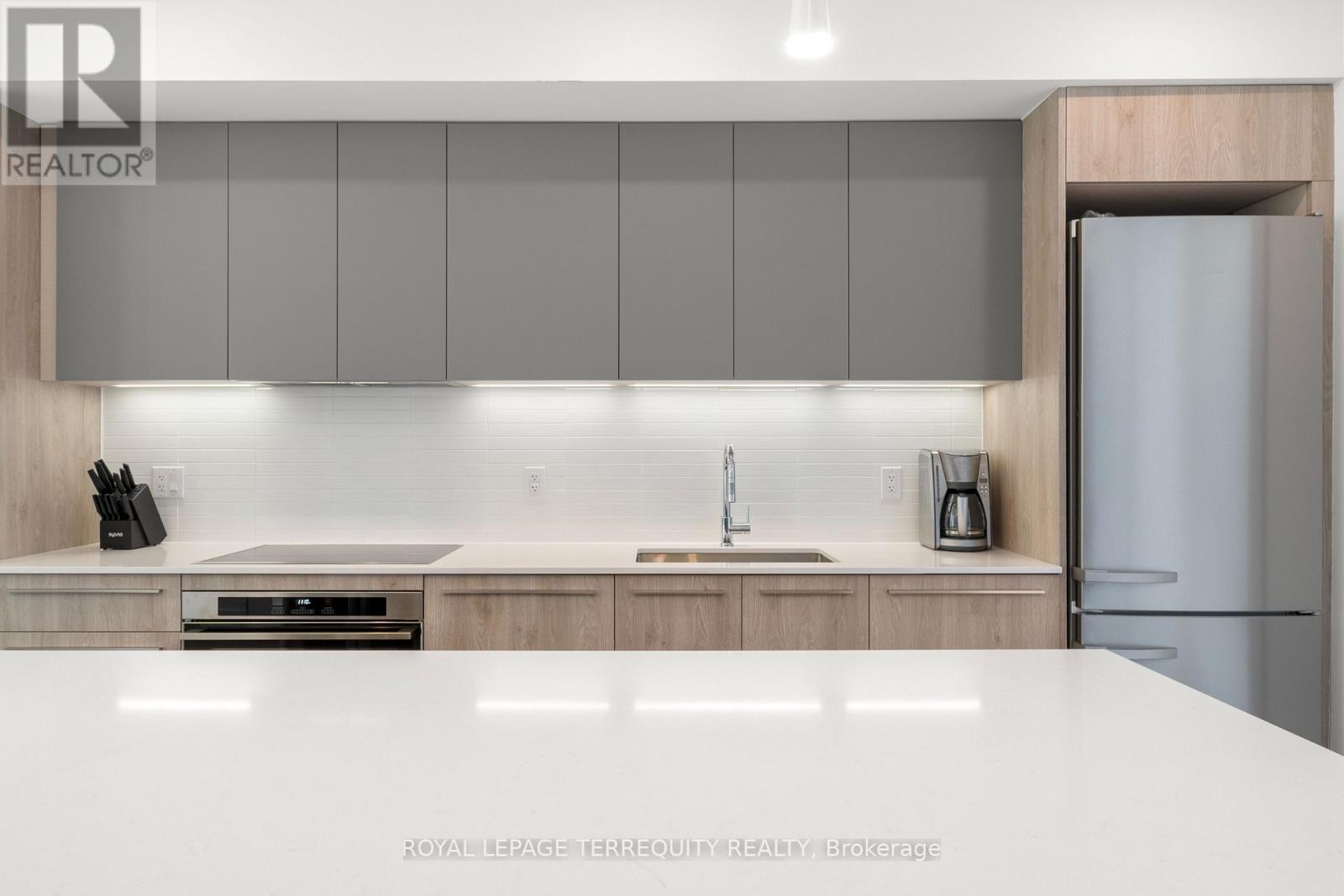 43 Rockmount Crescent, Gravenhurst, Ontario  P1P 0A6 - Photo 5 - X12586506