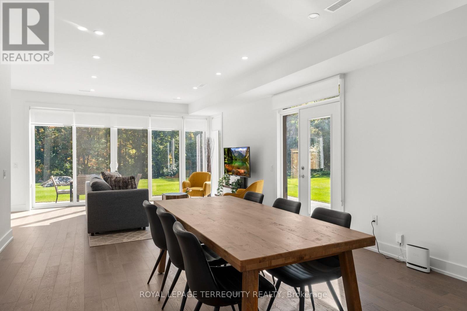 43 Rockmount Crescent, Gravenhurst, Ontario  P1P 0A6 - Photo 9 - X12586506