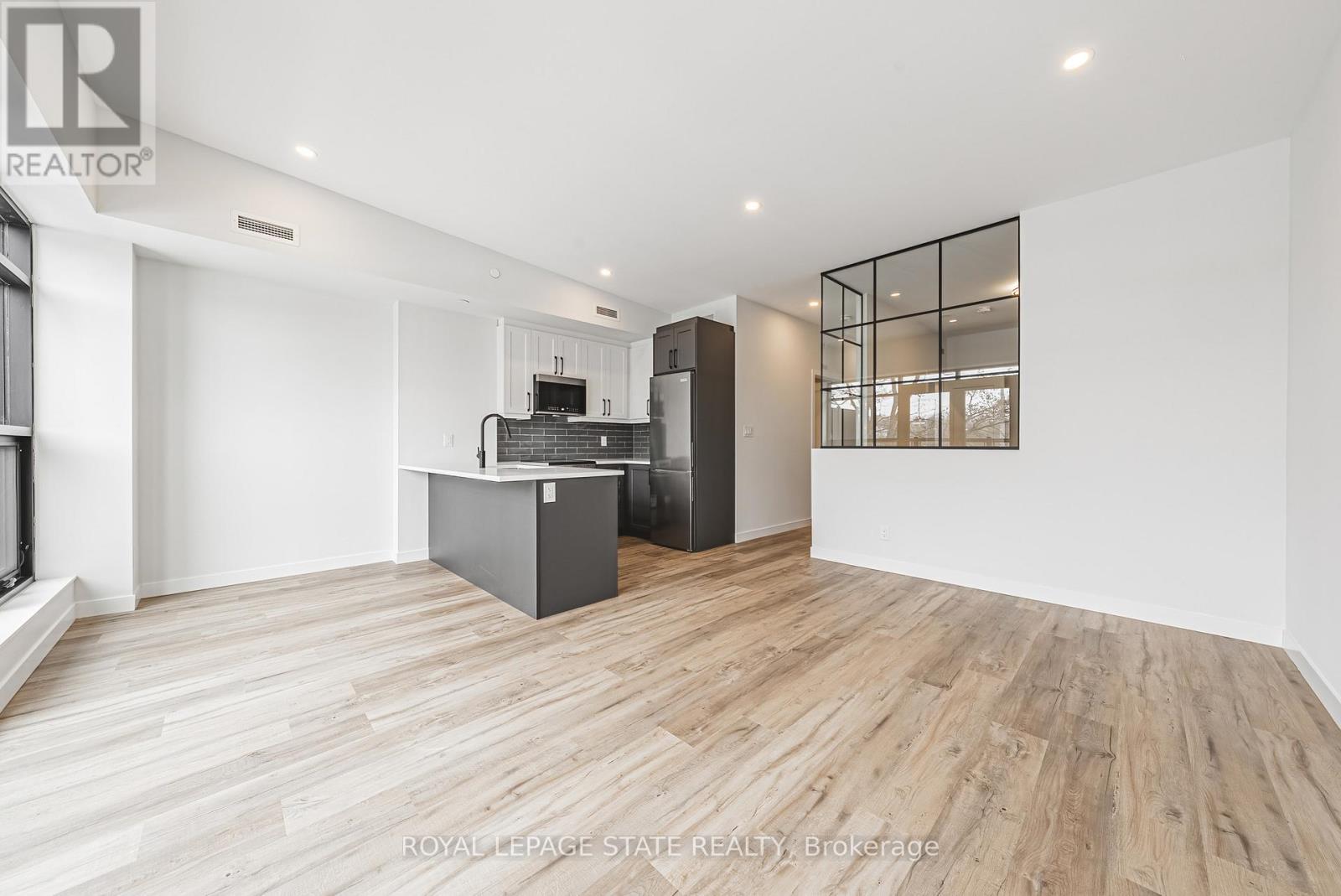 305 - 555 Sanatorium Road, Hamilton, Ontario  L9C 2B1 - Photo 6 - X12586542